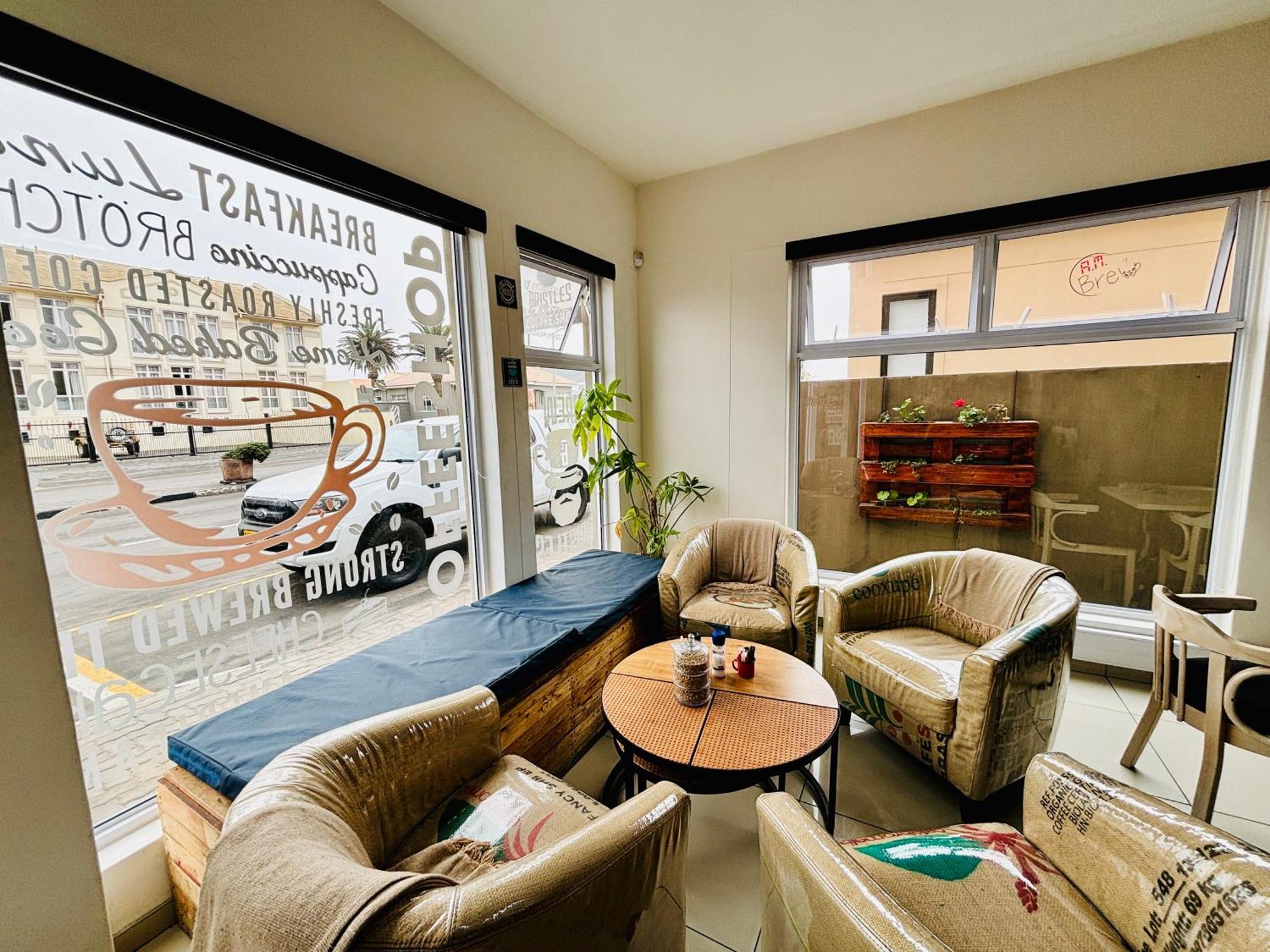 Apartamento Bright & Stylish Self Catering Swakopmund Cbd Exterior foto